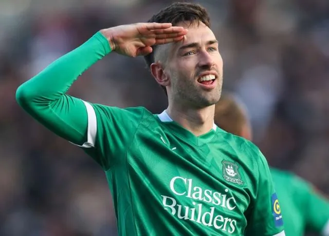 Liverpool bị loại cay đắng bởi Plymouth đội bóng hạng 2 nước Anh